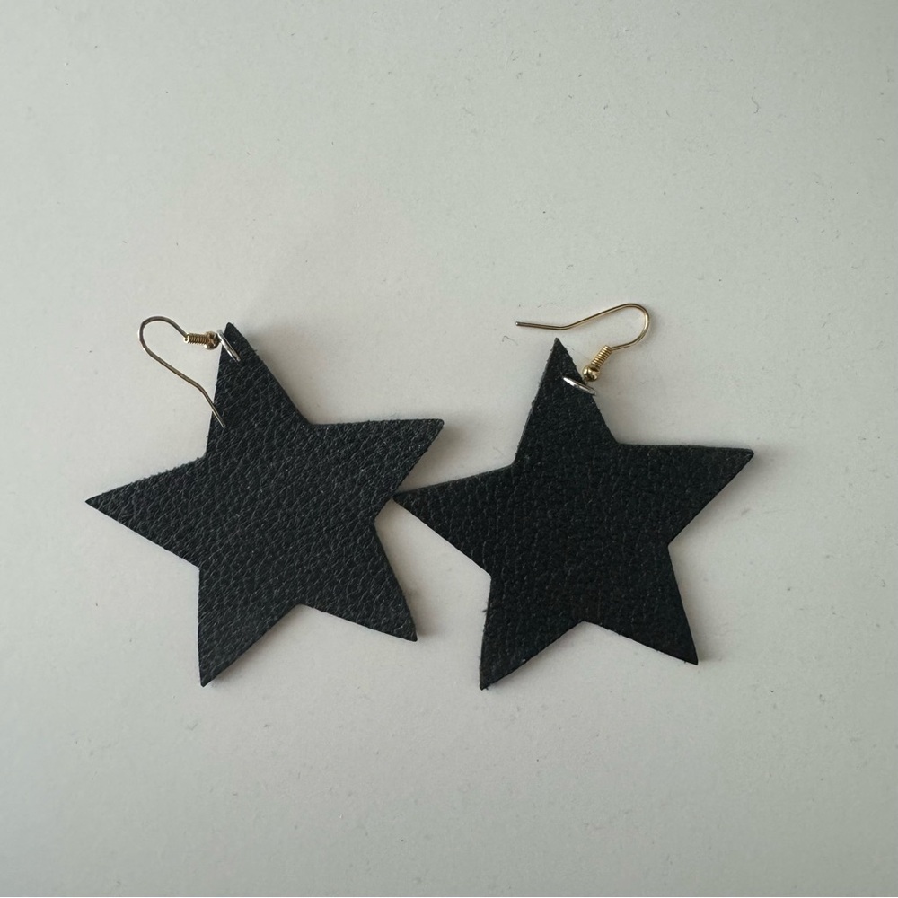 star earrings